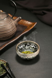復(fù)古茶具 瓷器茶盞、茶杯與茶壺的靜物拍攝與淘寶銷(xiāo)售技巧