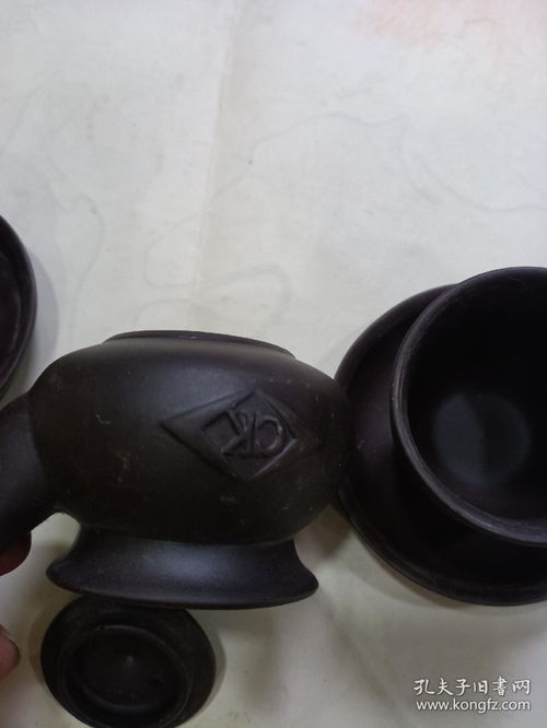 匠心之選 一套200cc茶壺與茶杯的合售雅集